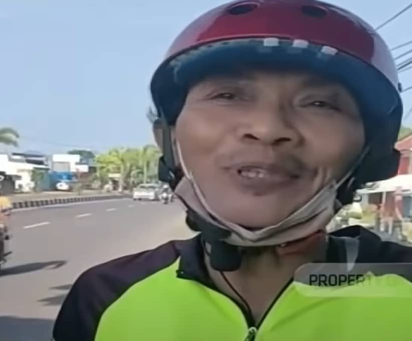 Gokil, Pemudik ini Pulang Kampung Naik Sepeda